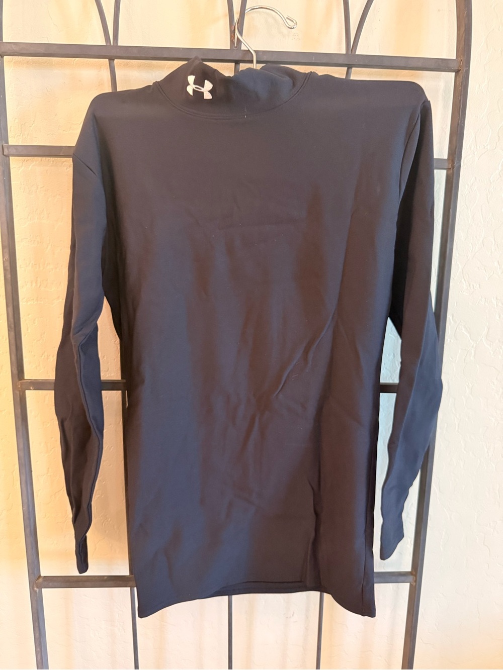 2 Vintage Under Armour women’s Compression Shirts M Long Sleeve Black Orange OG